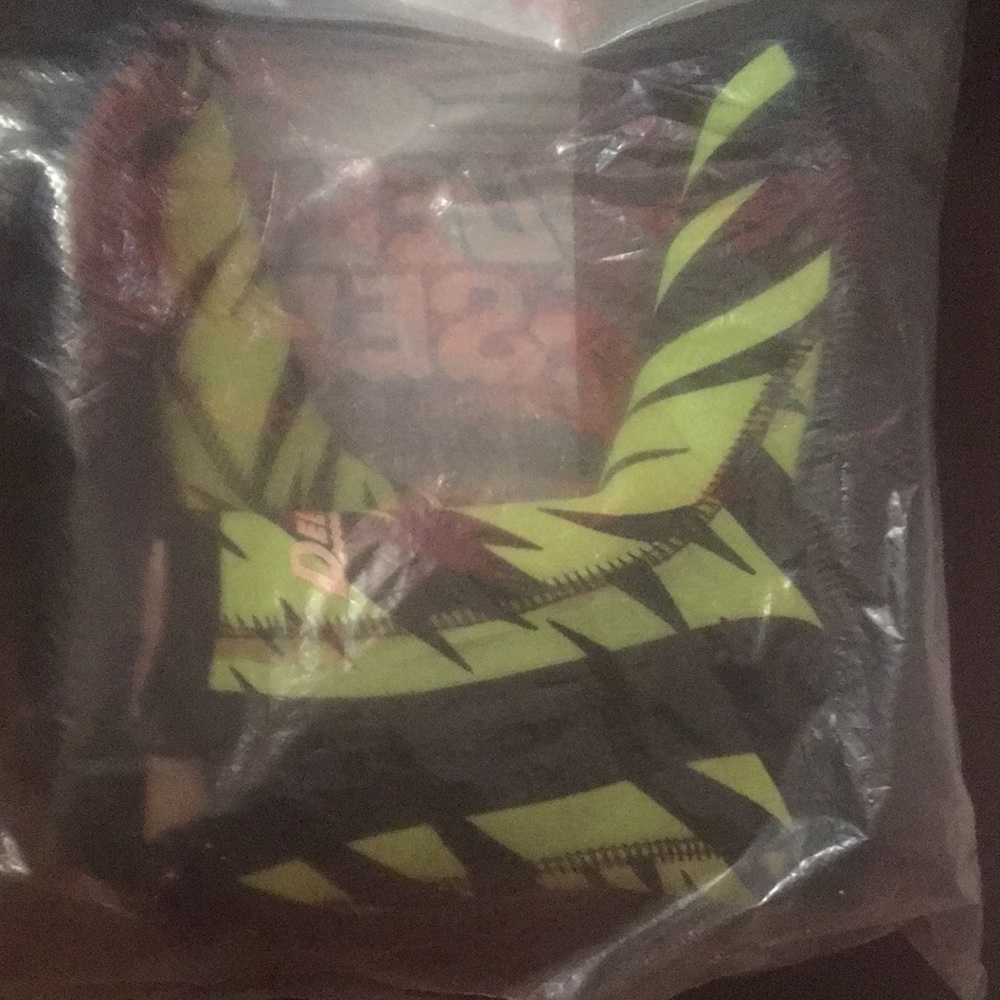 Swim boots sz 5 - Picture 4 of 8